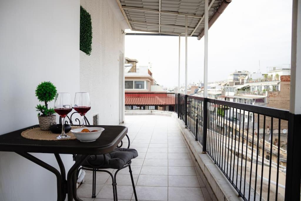 Bedcity Apartment In The Center Of Tesalonika Bagian luar foto