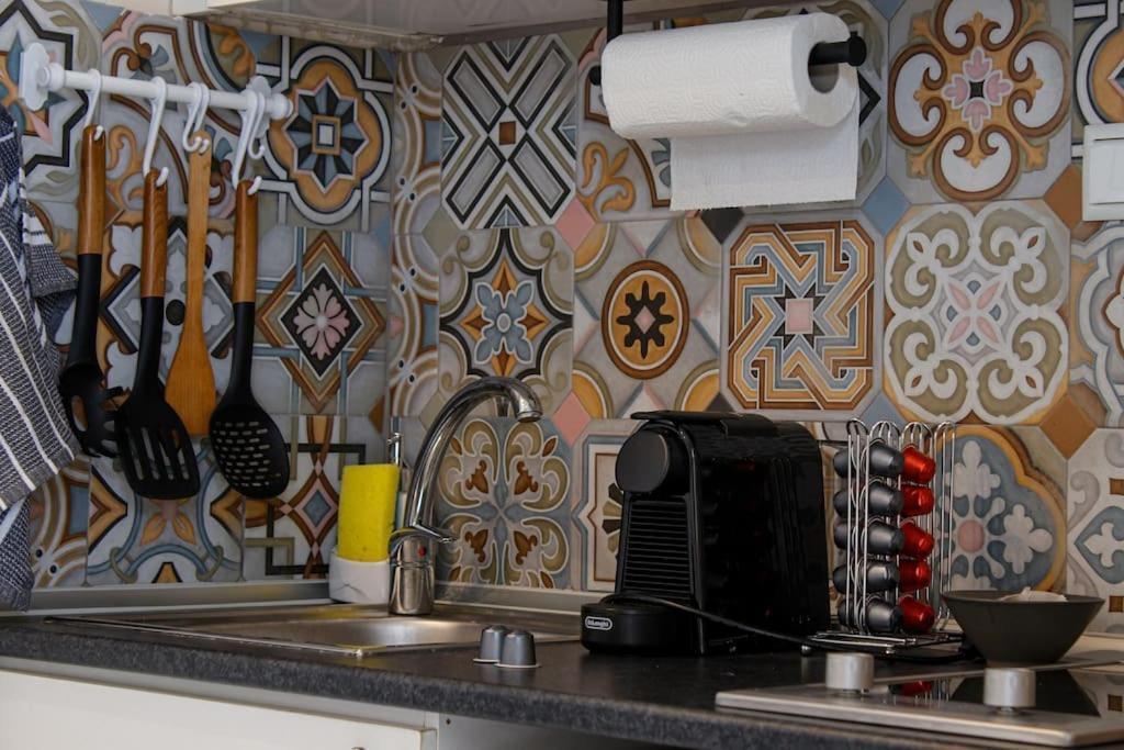 Bedcity Apartment In The Center Of Tesalonika Bagian luar foto